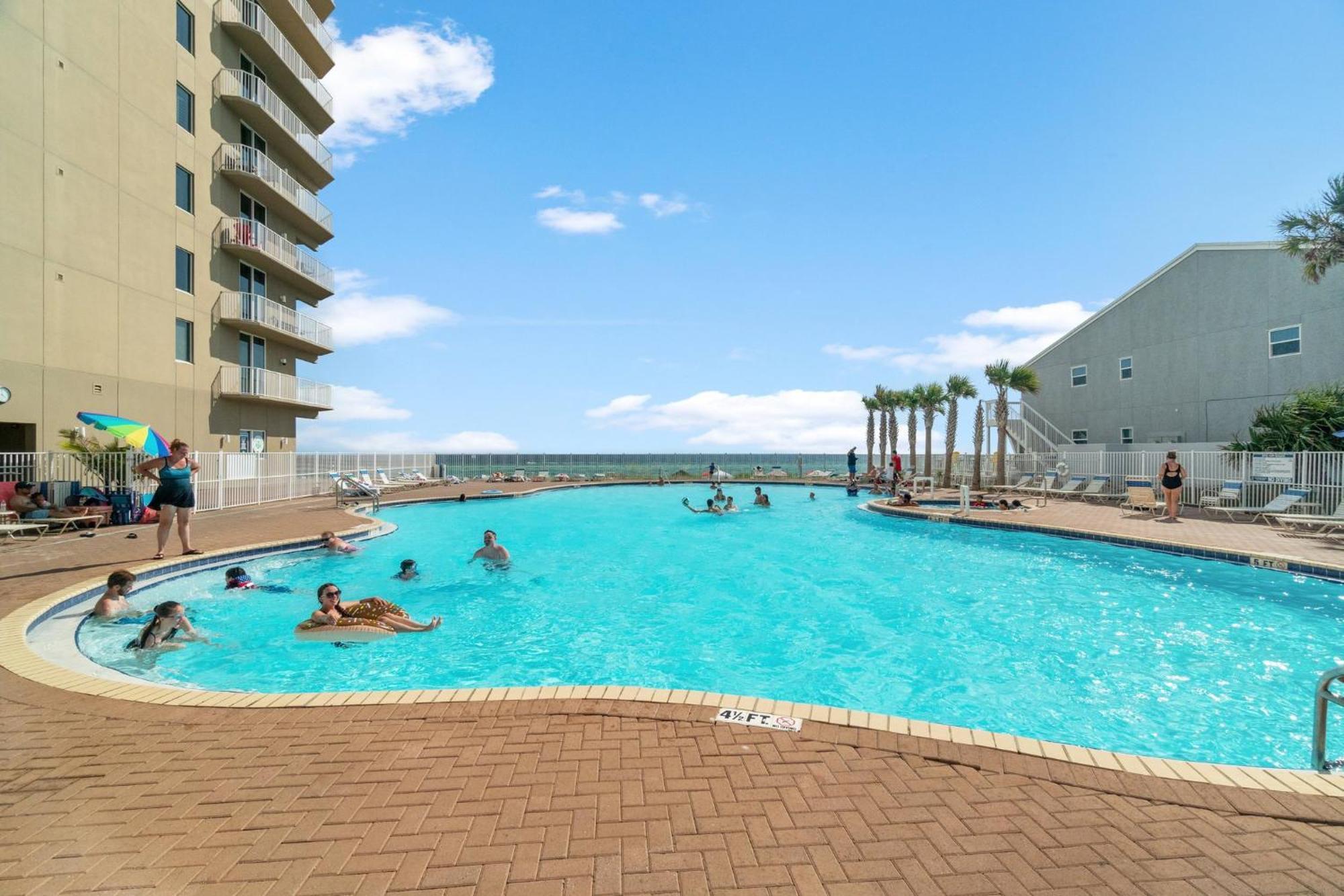 Apartment Stunning 3br Corner Tidewater Beachfront Condo! Sleeps 10! By Dolce Getaways Pcb!