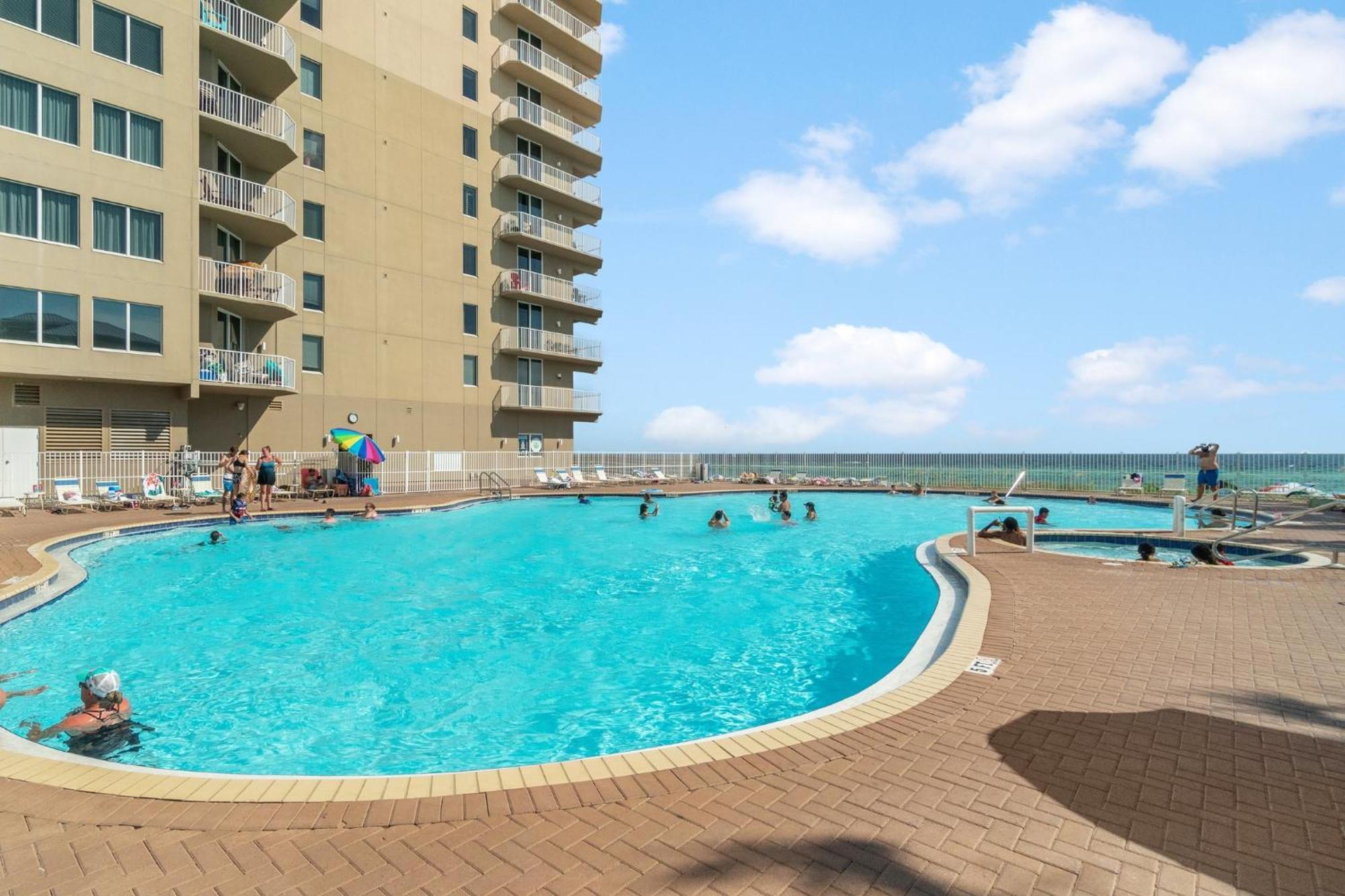 Apartment Stunning 3br Corner Tidewater Beachfront Condo! Sleeps 10! By Dolce Getaways Pcb! *
