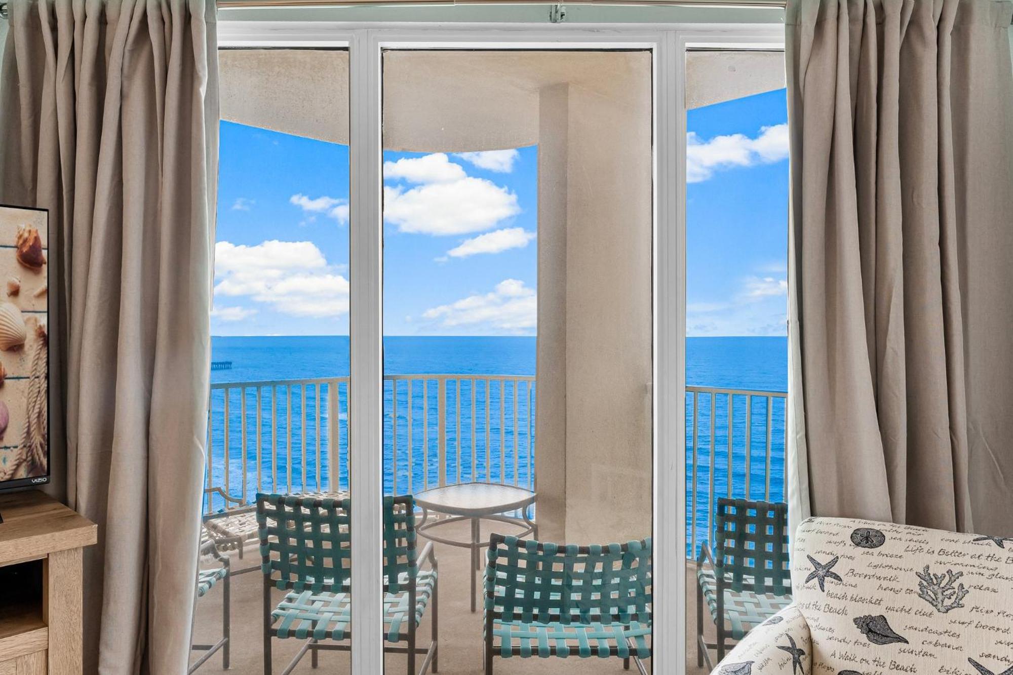 Apartment Stunning 3br Corner Tidewater Beachfront Condo! Sleeps 10! By Dolce Getaways Pcb!