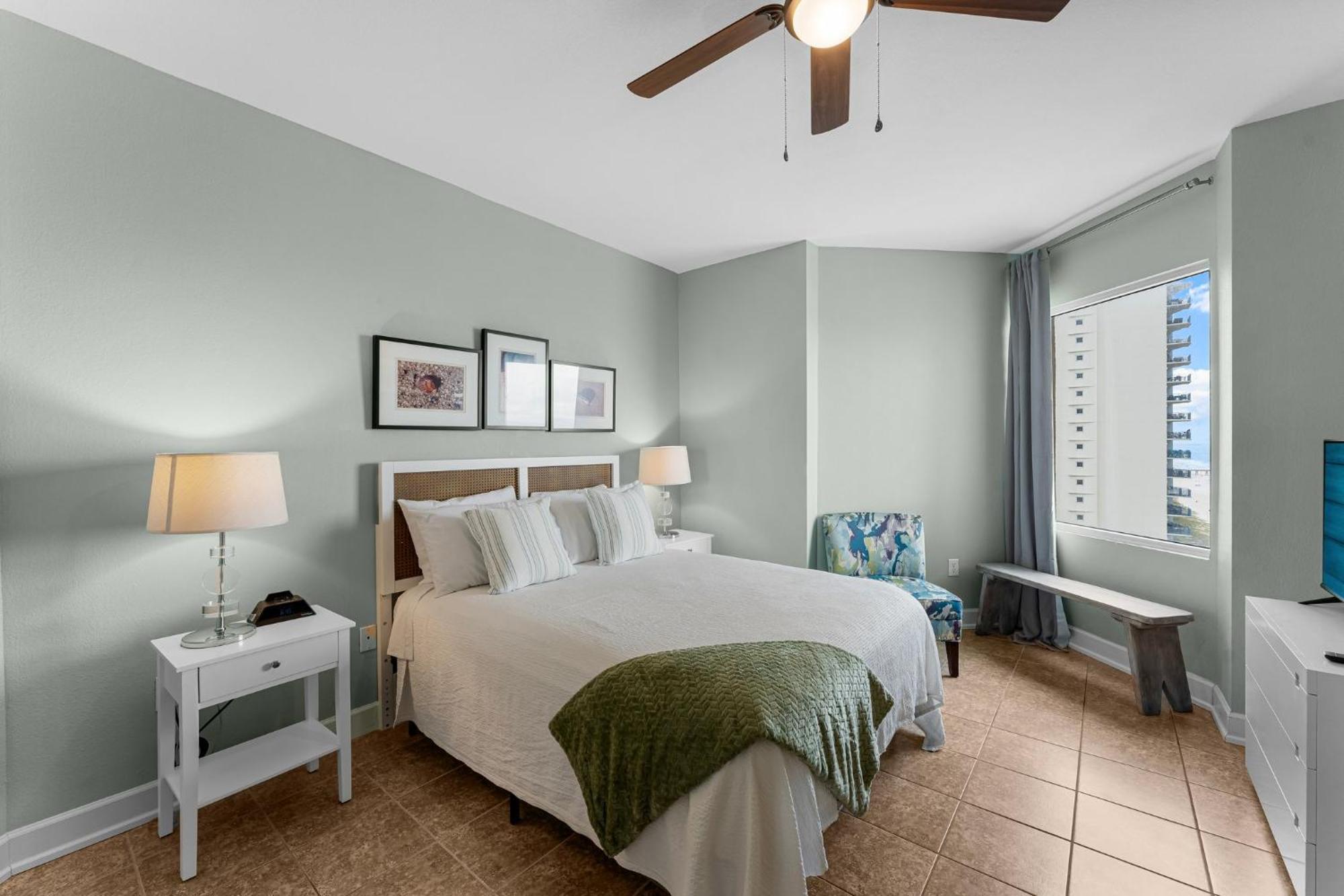 Stunning 3br Corner Tidewater Beachfront Condo! Sleeps 10! By Dolce Getaways Pcb! Apartment Panama City Beach