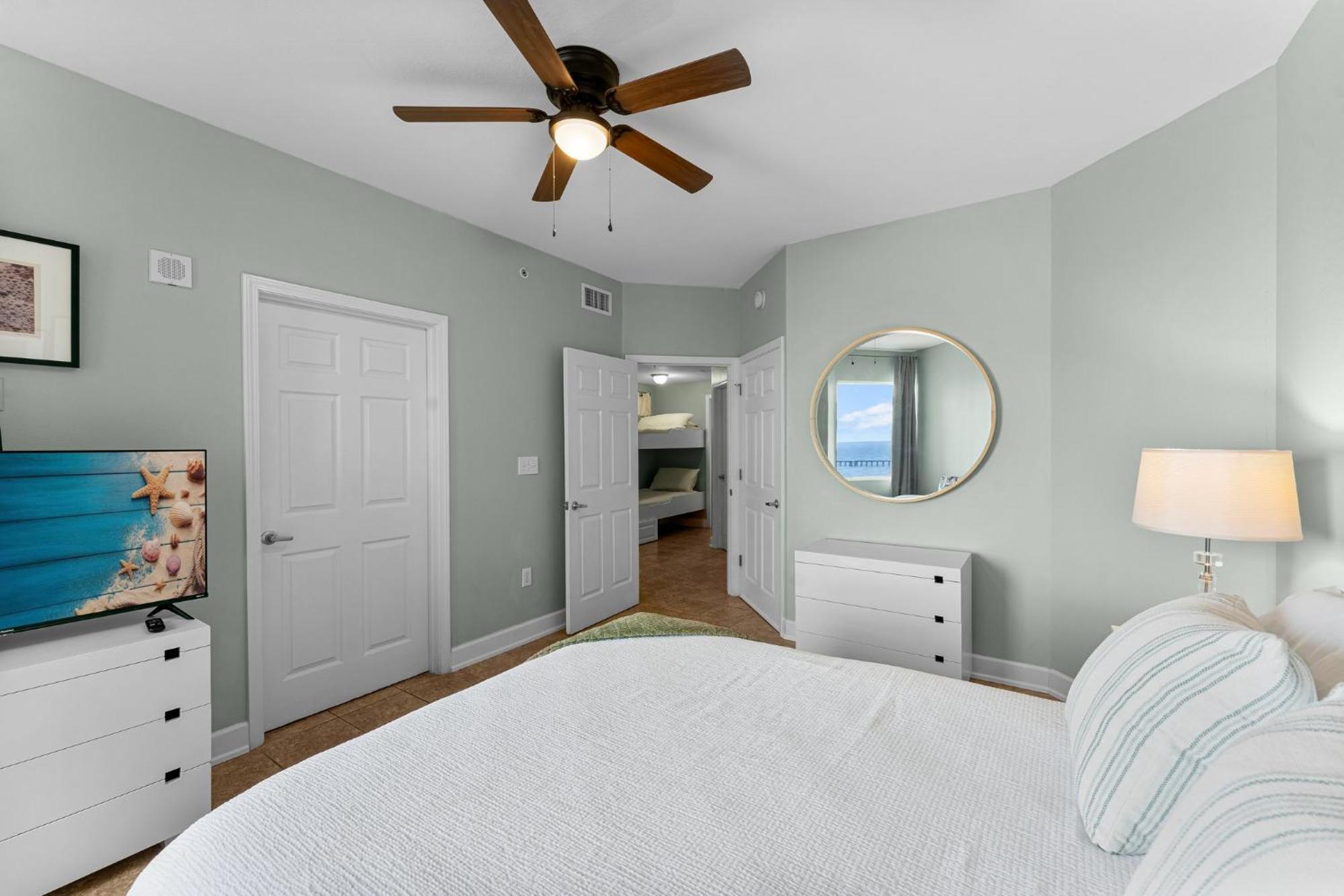 Apartment Stunning 3br Corner Tidewater Beachfront Condo! Sleeps 10! By Dolce Getaways Pcb! *